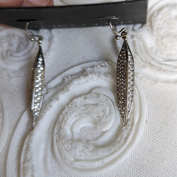 New Vince Camuto earrings - Picture 4 of 7